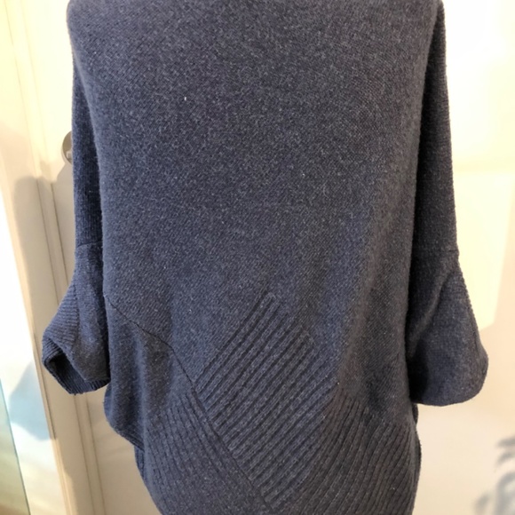 Blue sweater/poncho - Picture 5 of 5